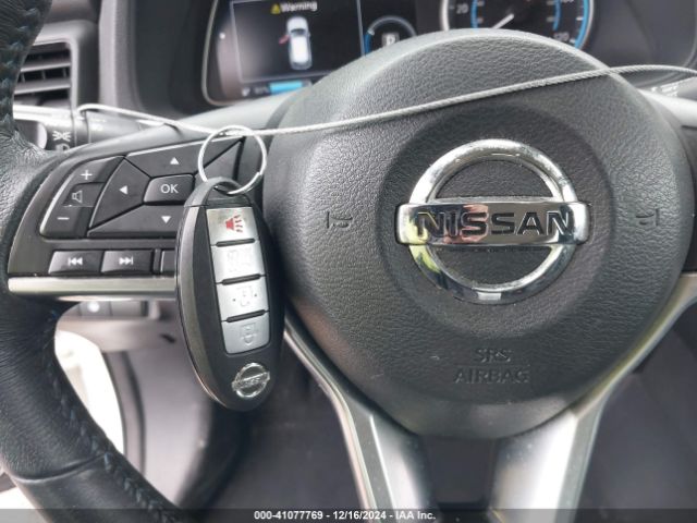1N4AZ1CP8JC312047 Nissan LEAF SV