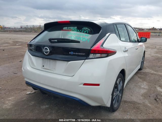 1N4AZ1CP8JC312047 Nissan LEAF SV