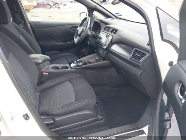 1N4AZ1CP8JC312047 Nissan LEAF SV