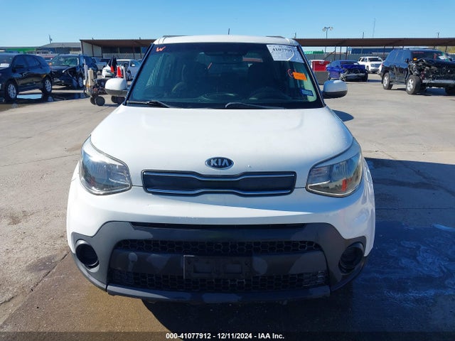 KIA Soul 2018 KNDJN2A25J7527736 Image 12