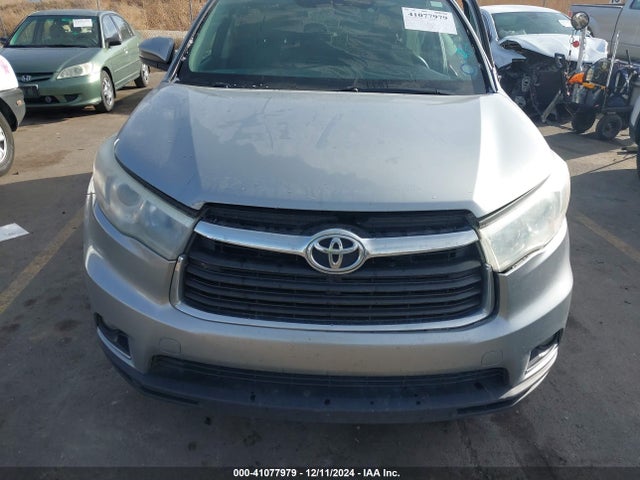 5TDBKRFHXGS263463 Toyota Highlander Le/le Plus