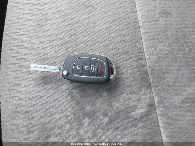 5XYZT3LB0JG561923 Hyundai Santa Fe Sport 2.4l