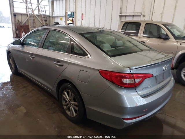Hyundai SONATA SE 2015 5NPE24AF6FH004527 Image 3