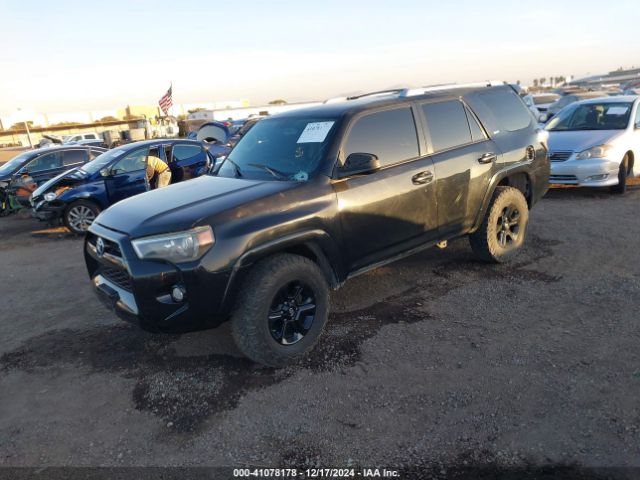2018 TOYOTA 4RUNNER JTEZU5JR7J5181717 Photo 1