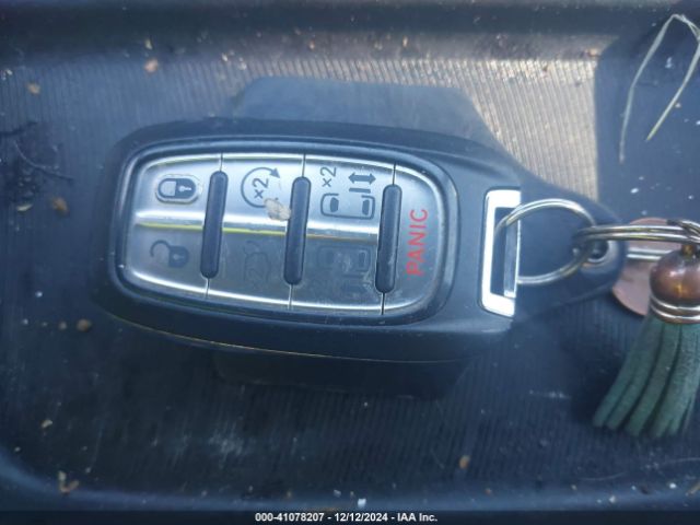2019 CHRYSLER PACIFICA 2C4RC1FG2KR610208 Photo 10