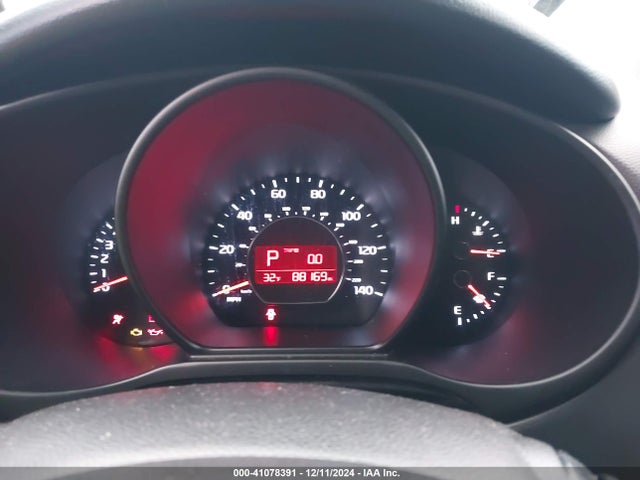 KNDJP3A50E7011378 KIA SOUL +