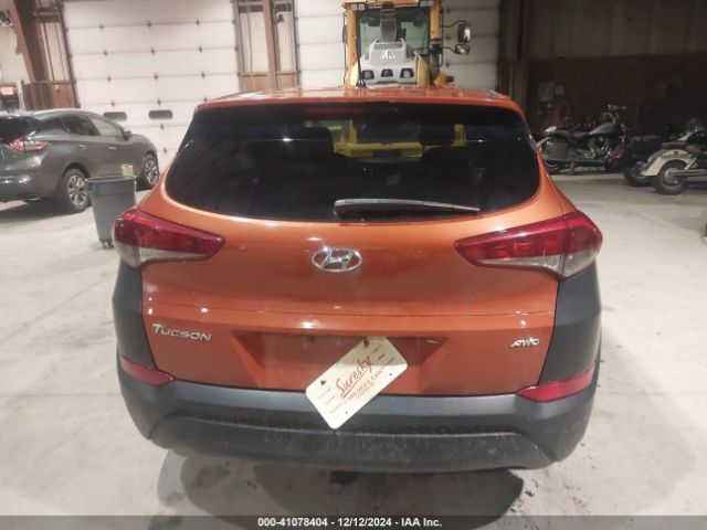 KM8J2CA47JU609996 Hyundai TUCSON SE