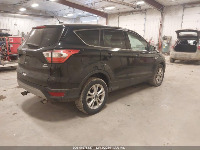 Ford ESCAPE SE 2017 1FMCU9GD4HUD02714 Image 4