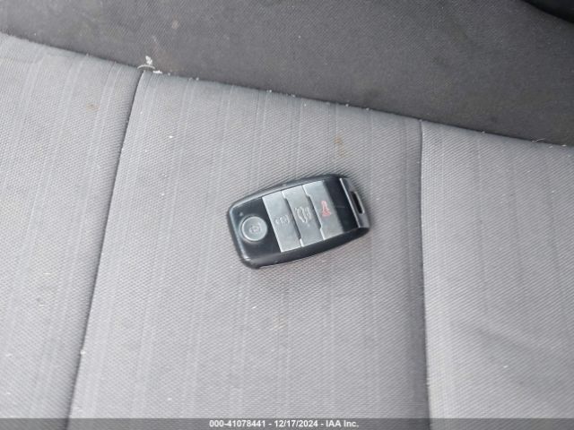 3KPFL4A78JE235226 KIA FORTE S