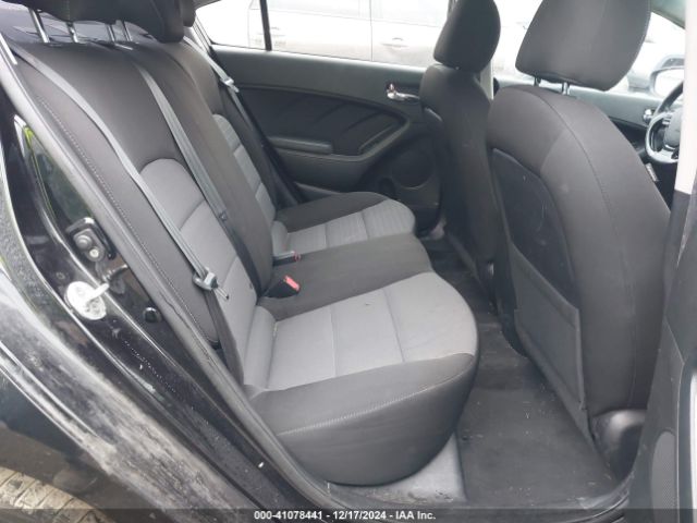 3KPFL4A78JE235226 KIA FORTE S