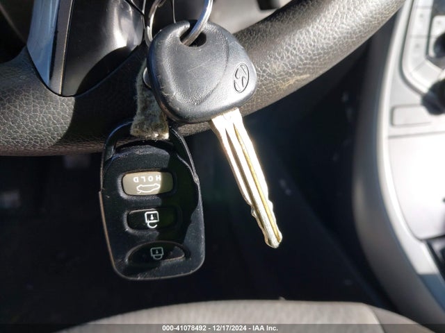 Hyundai ELANTRA SE 2016 5NPDH4AE9GH769301 Image 11