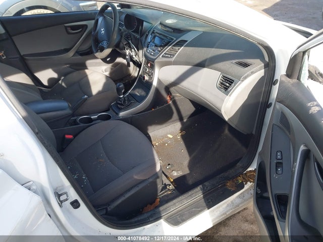 Hyundai ELANTRA SE 2016 5NPDH4AE9GH769301 Image 5