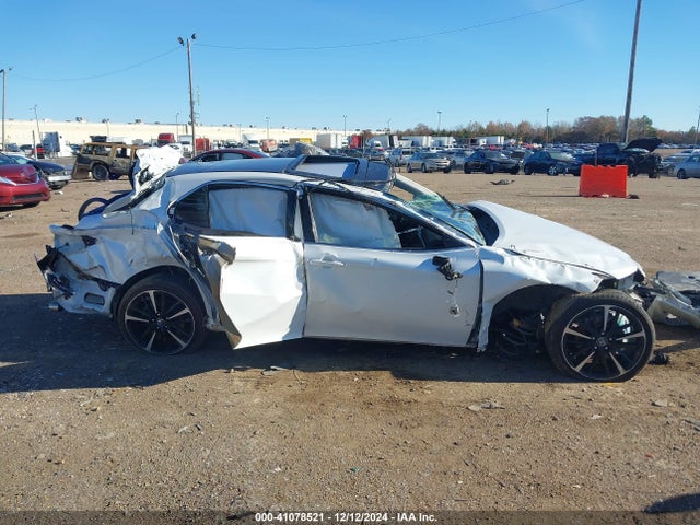 4T1B61HK9JU118363 Toyota CAMRY XSE