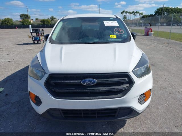 1FMCU0F75JUA02032 Ford ESCAPE S