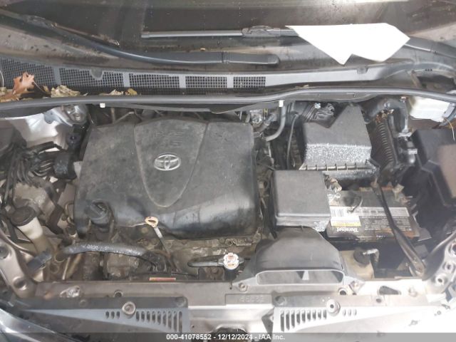 5TDKZ3DC4JS906025 Toyota Sienna Le 8 Passenger