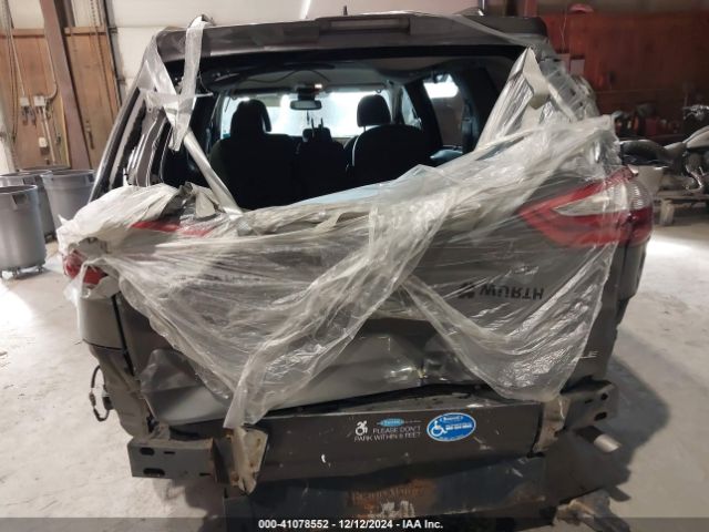 5TDKZ3DC4JS906025 Toyota Sienna Le 8 Passenger