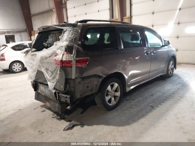 5TDKZ3DC4JS906025 Toyota Sienna Le 8 Passenger