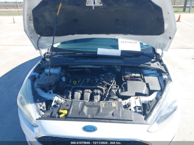 1FADP3F2XGL272626 Ford FOCUS SE