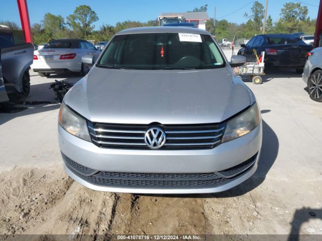 1VWAT7A38FC050422 Volkswagen Passat 1.8t Wolfsburg Edition