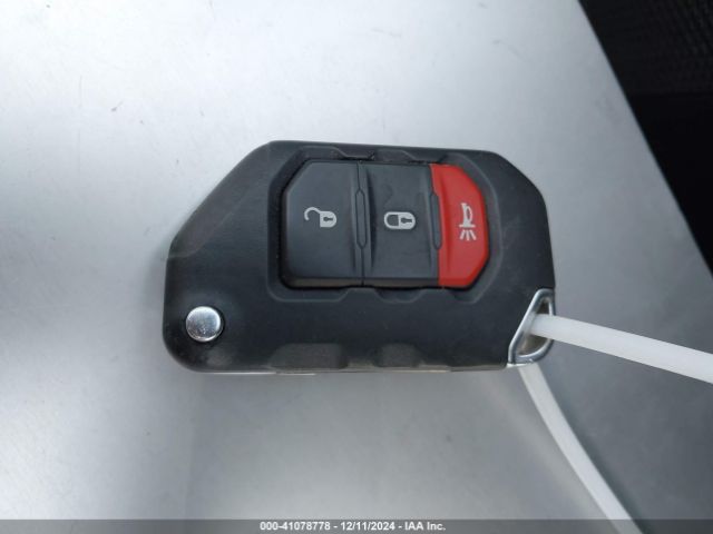 1C4JJXP60PW696192 Jeep Wrangler 4xe Sahara 4x4