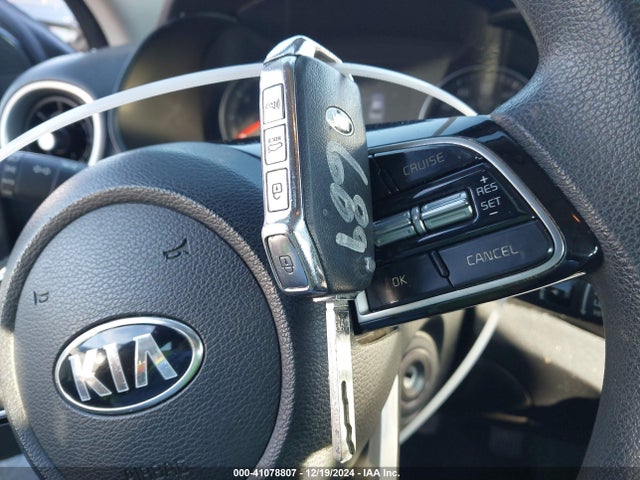 3KPF24AD2LE217073 KIA Forte Lxs