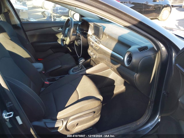 3KPF24AD2LE217073 KIA Forte Lxs