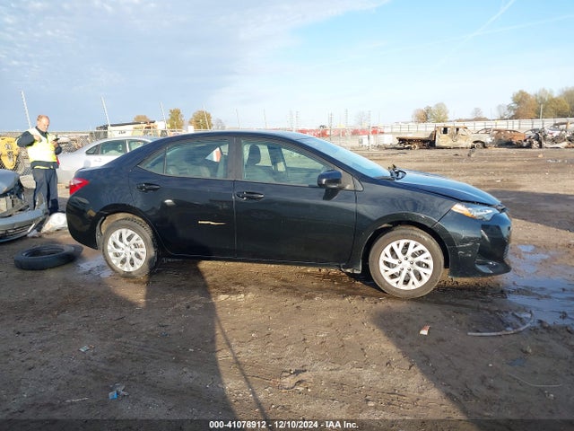 Toyota COROLLA LE 2019 5YFBURHE6KP868174 Image 13