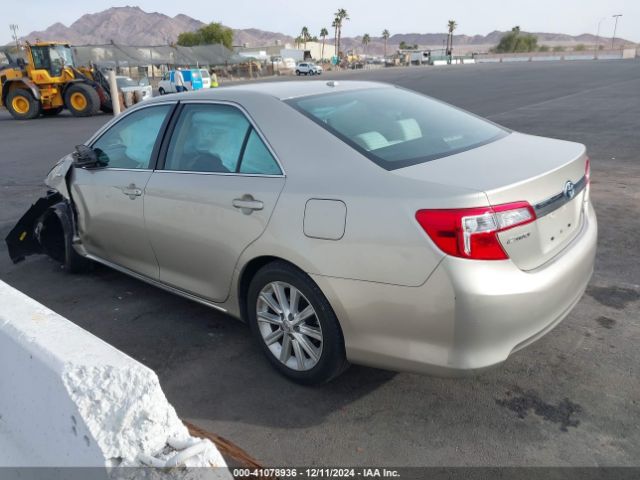4T1BD1FK8EU104873 Toyota Camry Hybrid Xle