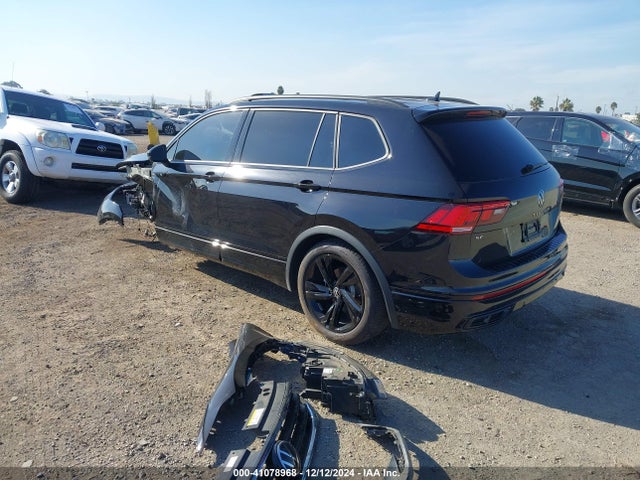 3VVCB7AX6RM129075 Volkswagen Tiguan 2.0t Se R-line Black
