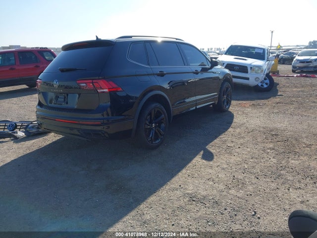3VVCB7AX6RM129075 Volkswagen Tiguan 2.0t Se R-line Black