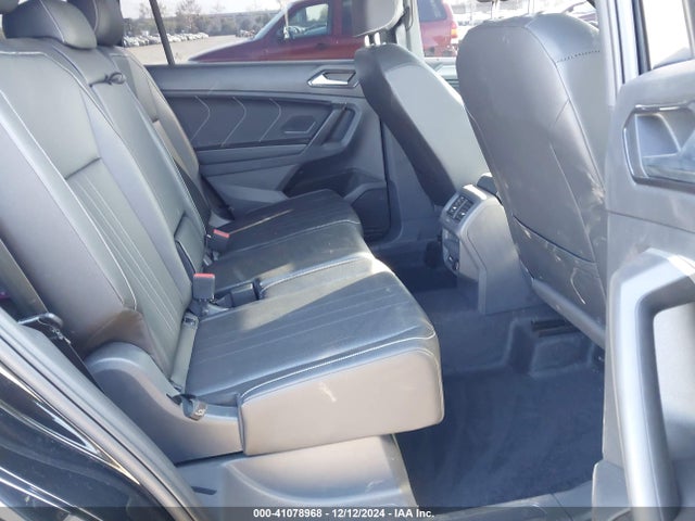 3VVCB7AX6RM129075 Volkswagen Tiguan 2.0t Se R-line Black