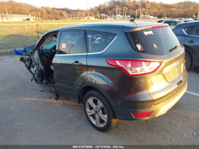 1FMCU9GX5GUB76100 Ford ESCAPE SE