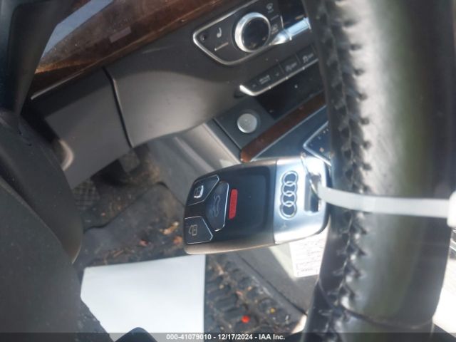 WA1ANAFY0J2003084 Audi Q5 2.0t Premium/2.0t Tech Premium