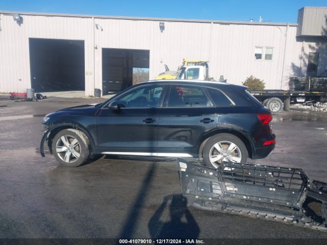 WA1ANAFY0J2003084 Audi Q5 2.0t Premium/2.0t Tech Premium