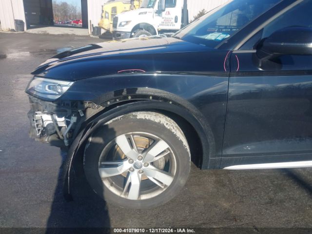 WA1ANAFY0J2003084 Audi Q5 2.0t Premium/2.0t Tech Premium