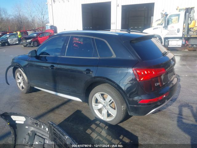 WA1ANAFY0J2003084 Audi Q5 2.0t Premium/2.0t Tech Premium