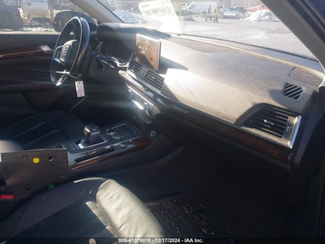WA1ANAFY0J2003084 Audi Q5 2.0t Premium/2.0t Tech Premium