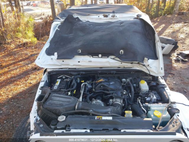 1C4BJWEG4FL568113 Jeep Wrangler Unlimited Sahara