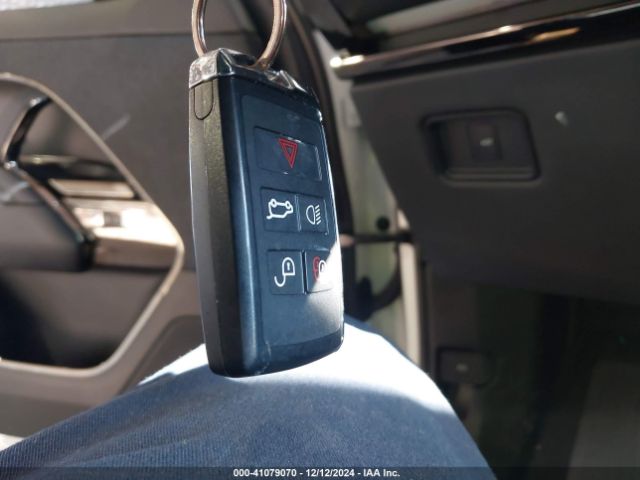 SAL1P9EU6PA111780 Land Rover Range Rover Sport Se