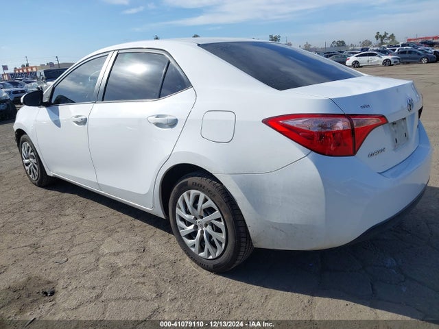 Toyota COROLLA LE 2018 2T1BURHE0JC104691 Image 3