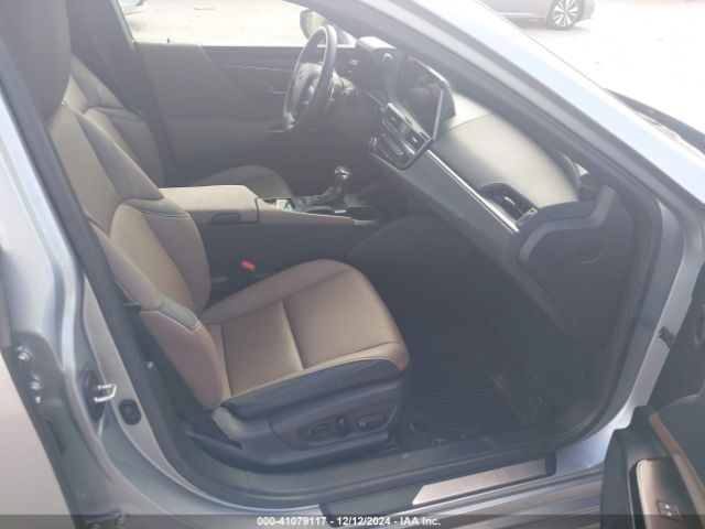 58AD11D10PU011224 Lexus ES 250