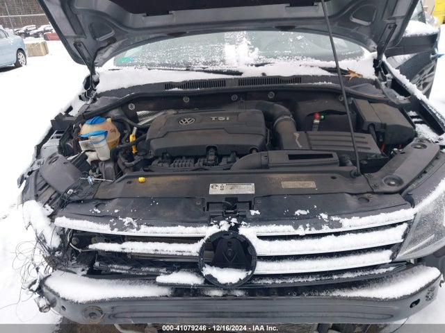 3VWB17AJ5GM390023 Volkswagen Jetta 1.8t Sport