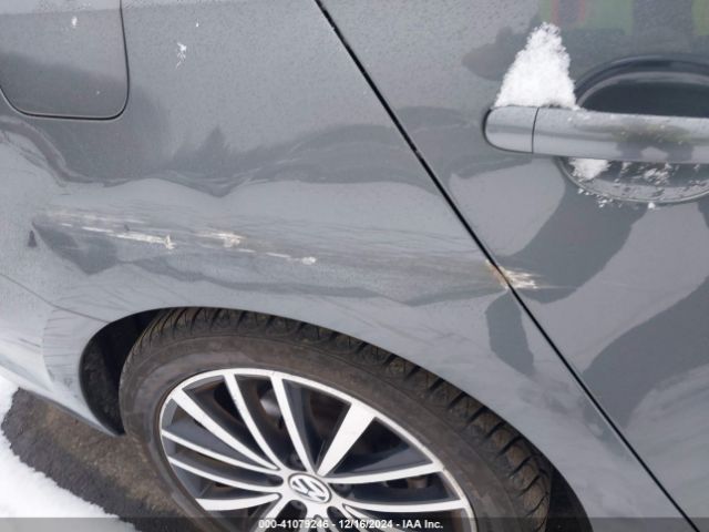 3VWB17AJ5GM390023 Volkswagen Jetta 1.8t Sport