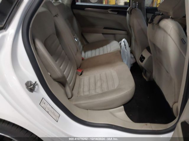 3FA6P0LUXKR188040 Ford Fusion Hybrid Se