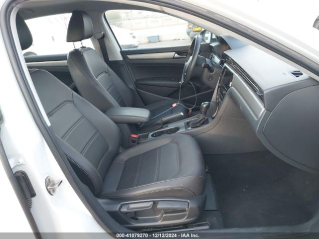 1VWSA7A31NC008618 Volkswagen Passat 2.0t Se