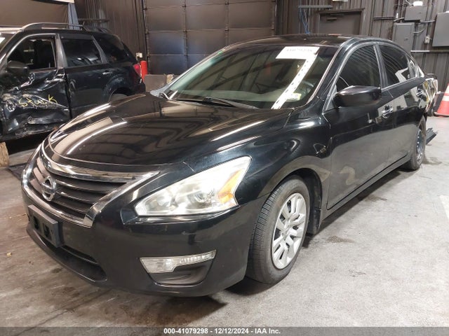 Nissan Altima 2.5 S 2015 1N4AL3AP6FC190067 Image 2