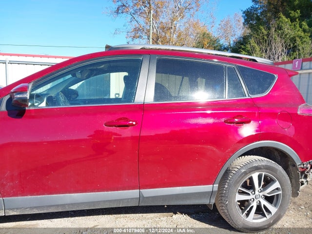 2T3WFREV5JW417631 Toyota Rav4 Adventure/xle