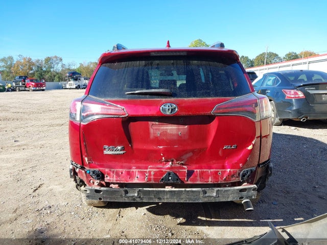 2T3WFREV5JW417631 Toyota Rav4 Adventure/xle