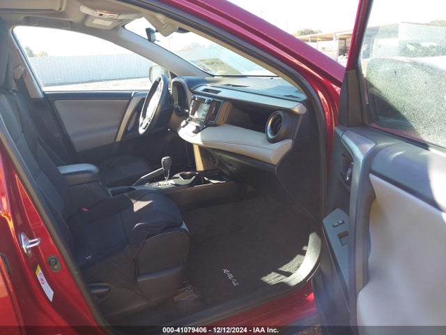 2T3WFREV5JW417631 Toyota Rav4 Adventure/xle