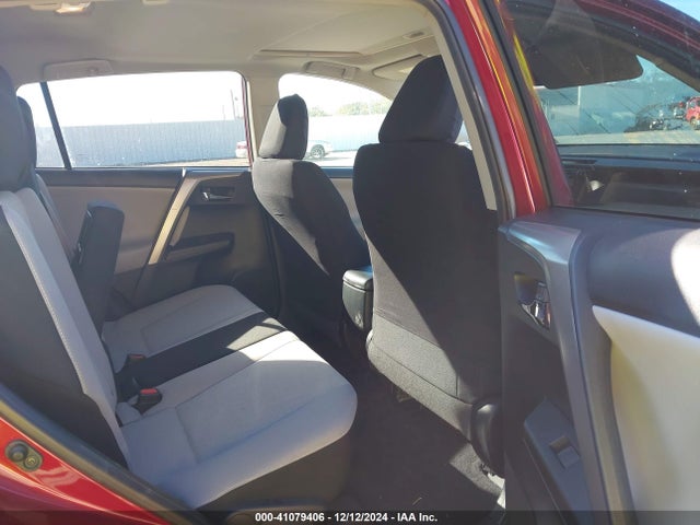2T3WFREV5JW417631 Toyota Rav4 Adventure/xle